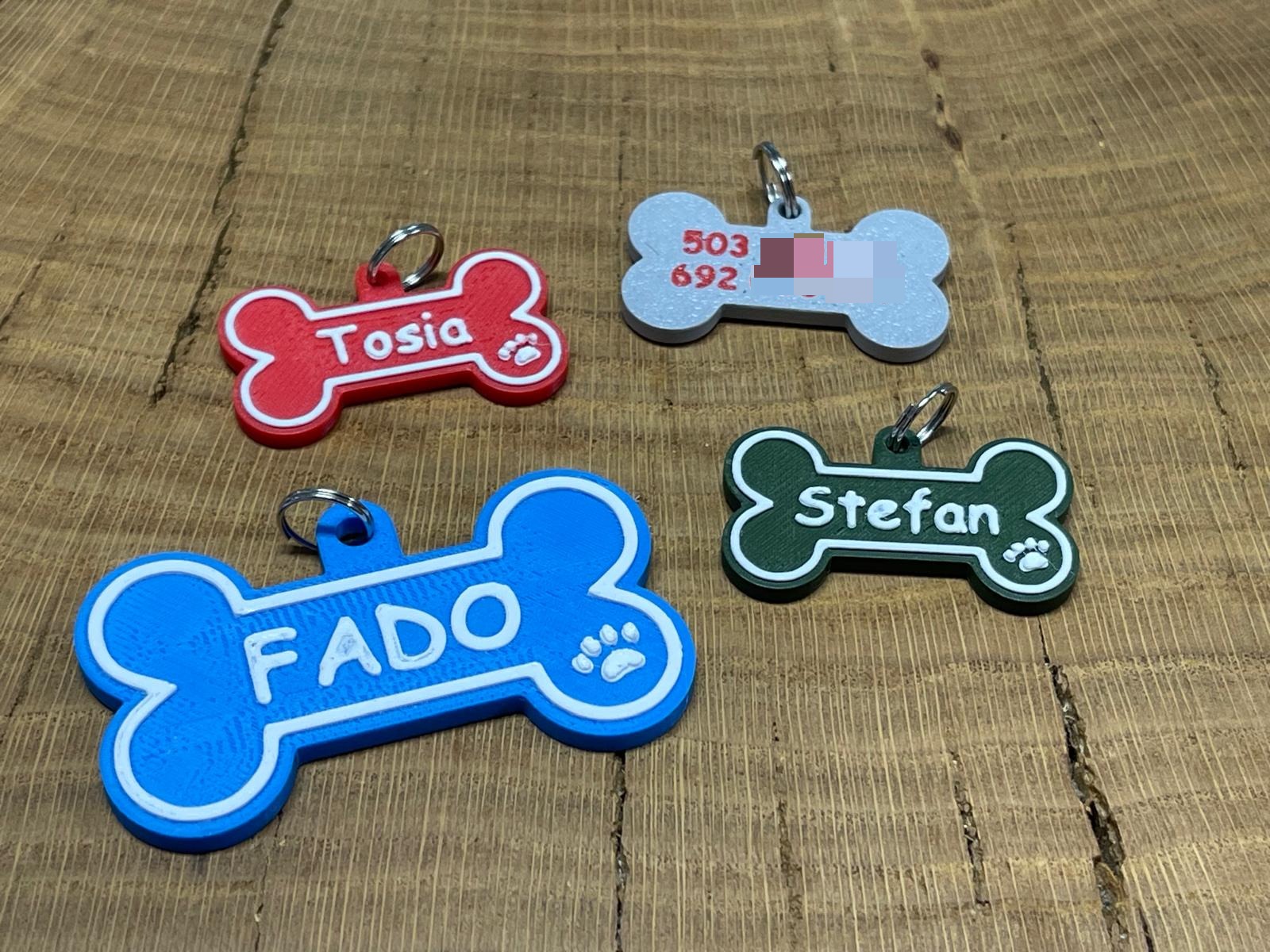 Adresówki dla psa i kota imię z przodu numer telefonu z tyłu